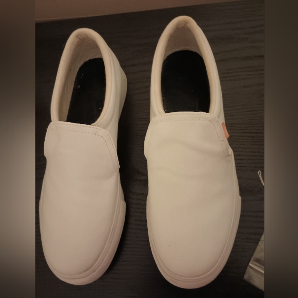 Nike slip on